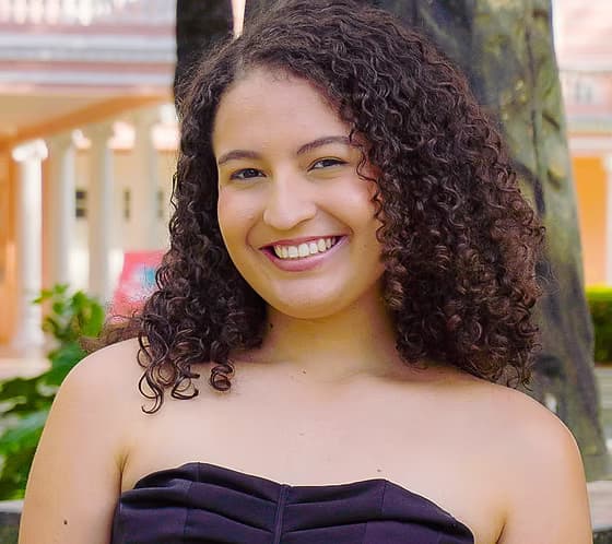 Ivina Maria Angelo Araújo